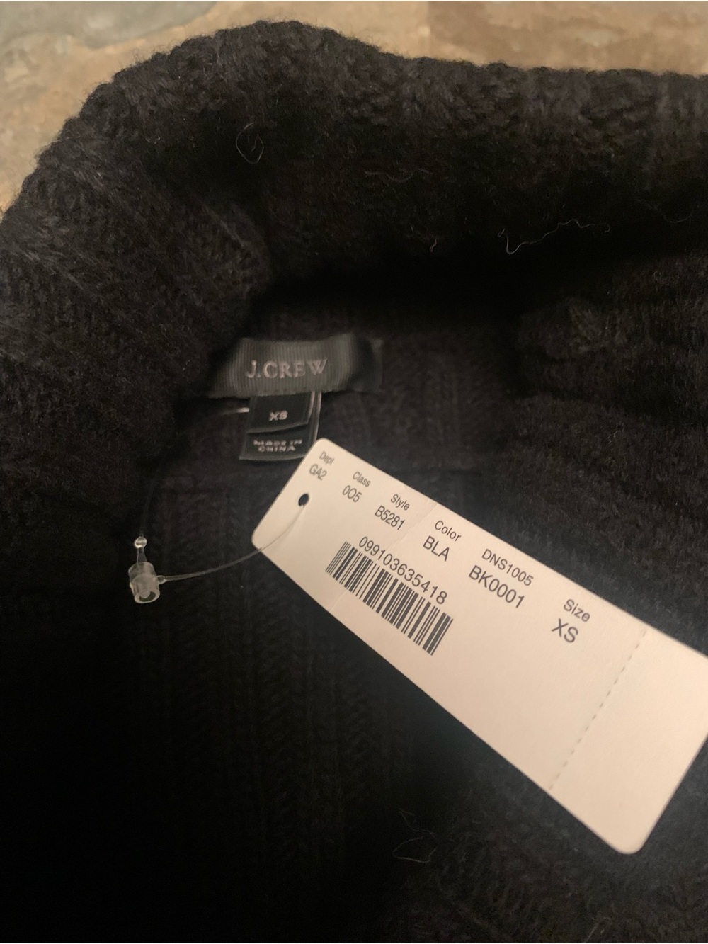 J.Crew black wool sweater, size XS. NWT - Picture 3 of 4